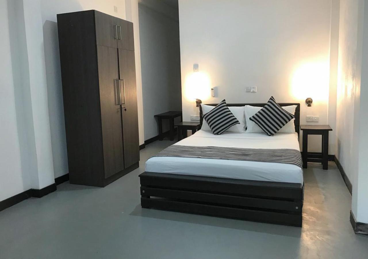 The Silent Sand Homestay 탕갈레 외부 사진