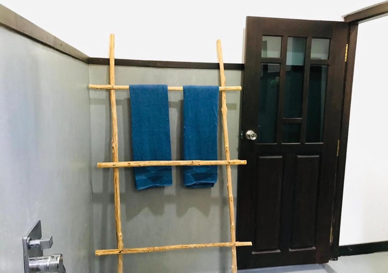 The Silent Sand Homestay 탕갈레 외부 사진